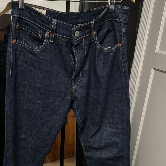 Levi’s 512 Slim Taper Men’s Jeans 
Blue 
W 32 / L 32 - Picture 2 of 5